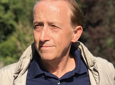 Dr. Philip Knaeps